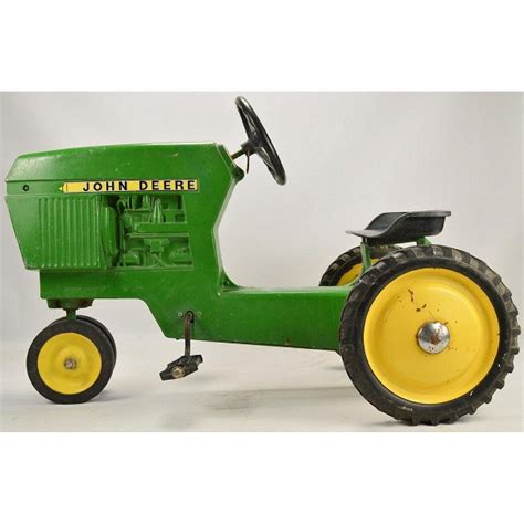 Vintage "john Deere" Pedal Tractor, Car