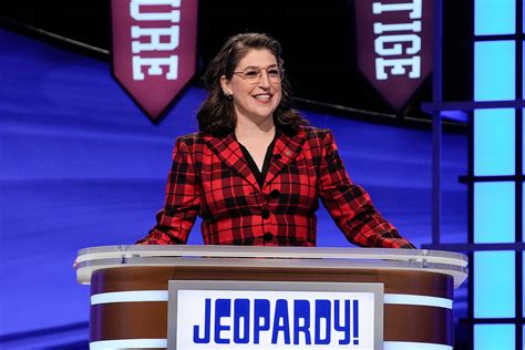 Mayim Bialik Says Her Mom Gives Her a Report on Her Jeopardy! Outfits