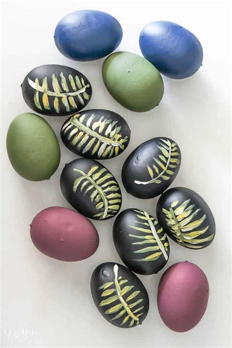 How to Get Beautiful Hand Painted Easter Eggs for Beginners