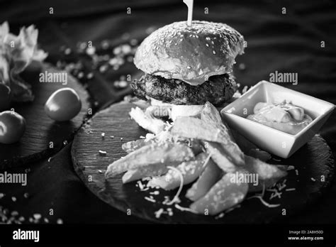 home made beef burger with french fries & spicy mayonnaise Stock Photo - Alamy