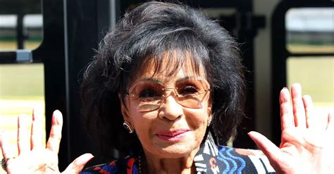 Shirley Bassey turns 85: Her incredible life from teen single mum to singing superstar - Mirror ...