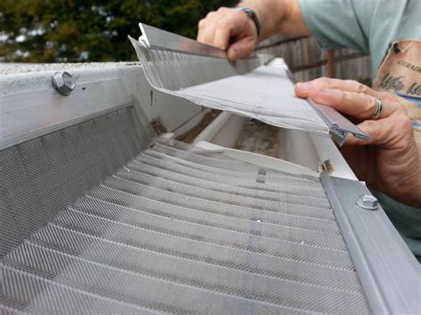 Vinyl Gutters Traditional – Gutter Guard by Gutterglove®