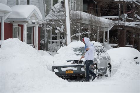 Snow In Miami 2024 - Tessi Gerianne