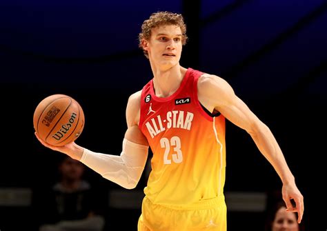 "He's Ready" | Markkanen Stepping Out Of Comfort Zone And Into Vocal Leadership Role | NBA.com