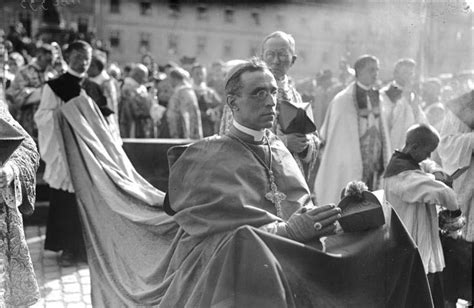 Pope Pius XII Biography - Life of the Pope during WWII