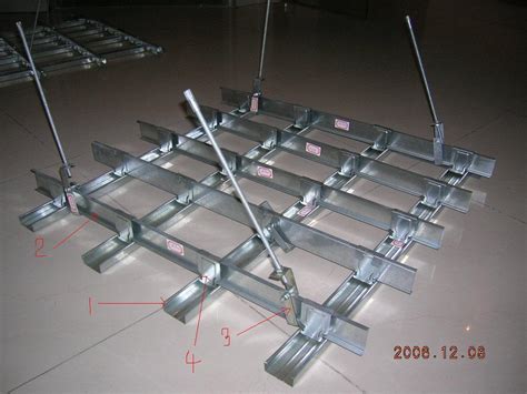 guIdelInes for fIxIng dIfferent materIals: ABOUT GYPSUM BOARD USED IN CEILING & WALLS.