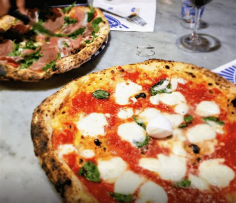 The 7 Best Pizzas In Naples – Big 7 Travel Food Guides