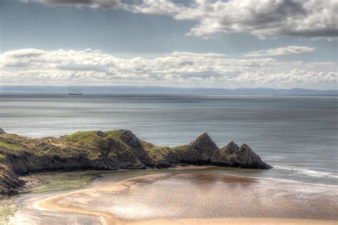 Three Cliffs Bay Beach, a great family day out, in Abertawe / Swansea