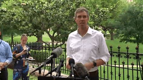 O'Rourke denounces Governor Greg Abbott's abortion policies