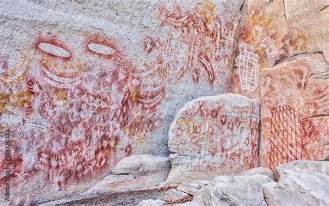 Aboriginal Rock Art, Carnarvon Gorge, Queensland, Australia Stock Photo | Adobe Stock