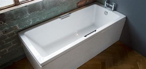 Carron Quantum Integra 1650x700mm Acrylic Bath | Bathroom Supplies Online