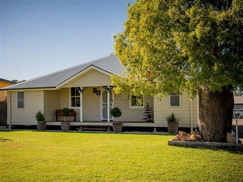 42 Feather Street, Roma, Qld 4455 - House for Sale - realestate.com.au