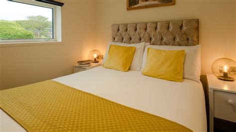 The Waterfront Dingle - Dingle Accommodation - Kerry Guesthouse - The ...