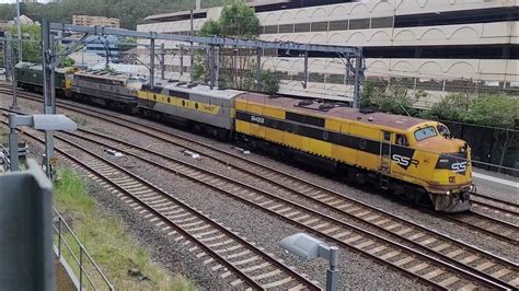 SSR light engine movement passing through Gosford - YouTube