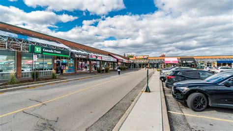 Upper Oakville Shopping Centre