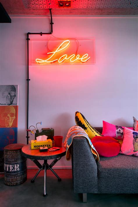 20+ Neon Lights Living Room – The Urban Decor