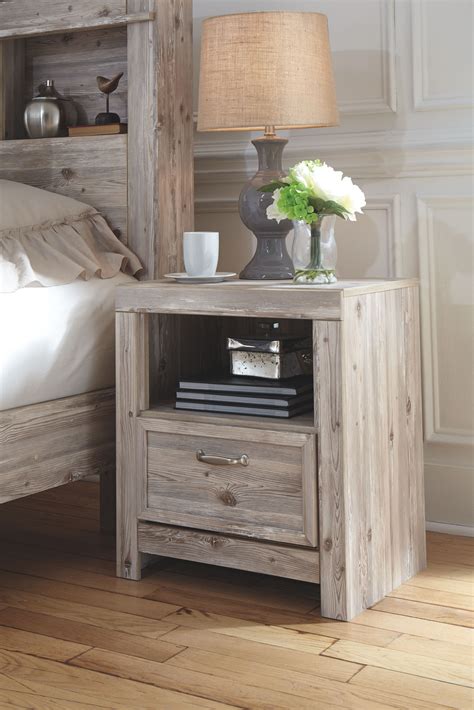 Willabry - Weathered Beige - One Drawer Night Stand - EZ Furniture Sales & Leasing