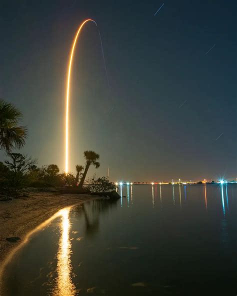 SpaceX launches first mission for Starlink Gen2 constellation