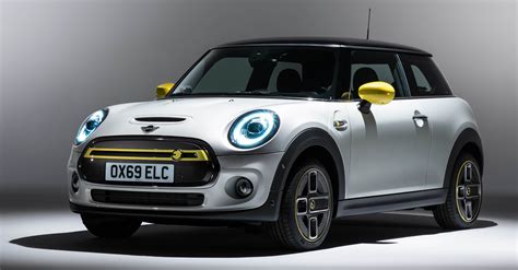 MINI Cooper SE-electric 68 - Paul Tan's Automotive News