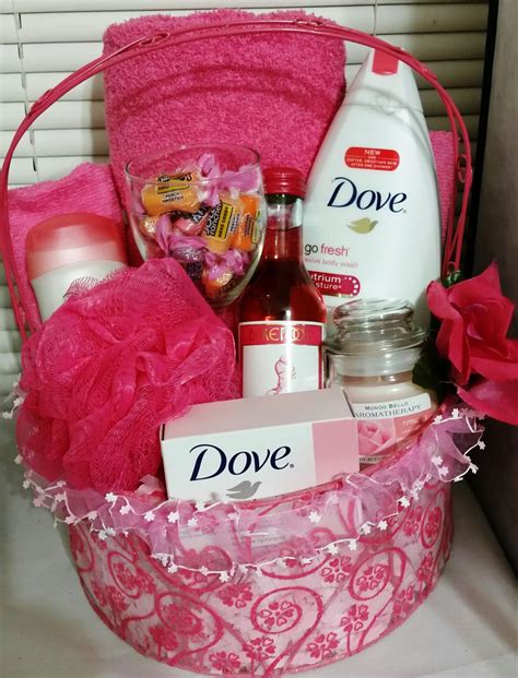 Dove Bath Basket - Pomegranate and Lemon Verbena | Best gift baskets ...