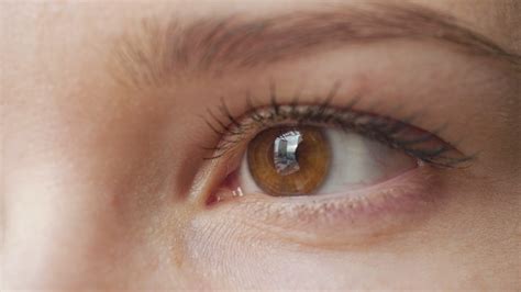 Woman's eye close-up looking around. Stock Footage,#eye#Woman#close#Footage | Eye close up ...