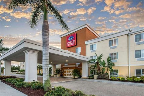 COMFORT SUITES SARASOTA-SIESTA KEY $123 ($̶1̶4̶7̶) - Updated 2024 ...