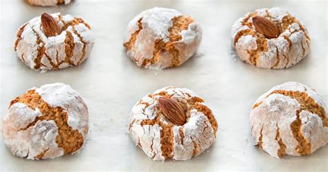 Amaretti - Italian Chewy Almond Cookies - Italian Recipe Book