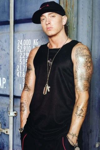 eminem-height-weight-shoe-size