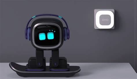 Emo: AI Desktop Robot with Neural Network Processor & Emotion Engine ...