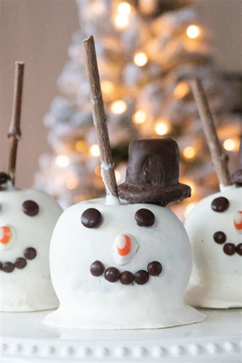 Snowman Caramel Apples - The Carefree Kitchen