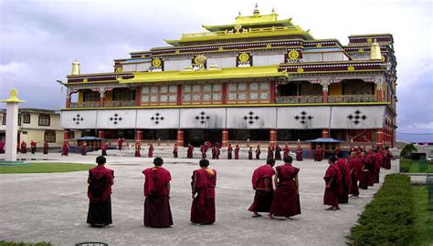 8 Popular Temples In Sikkim To Have A Divine Experience