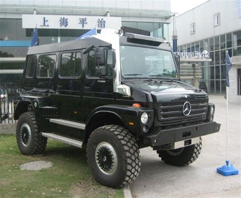 Spotted in China: the massive Unimog U5000 SUV - CarNewsChina.com