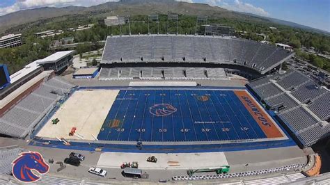 Timelapse shows installation of Boise State's blue turf | ktvb.com