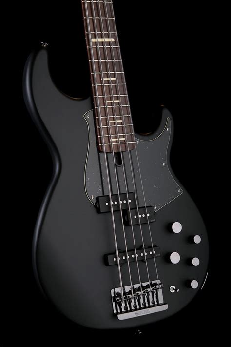 Yamaha BB735A 5 String Bass with Gig-Bag