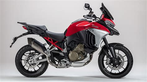 2021-ducati-multistrada-v4-akrapovic-exhaust-174hp-1 - BikesRepublic.com