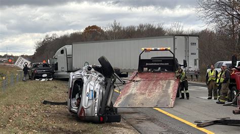 No serious injures after four car crash on I-96 | wzzm13.com