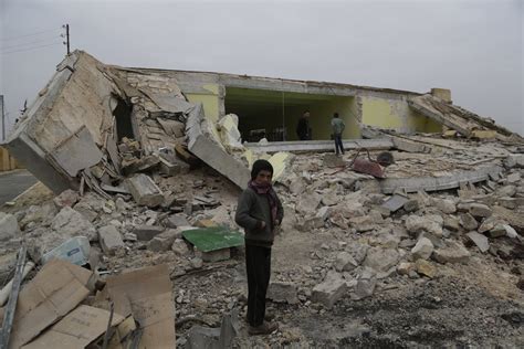 In Pictures: These Children In War Zones Are Still Attending School