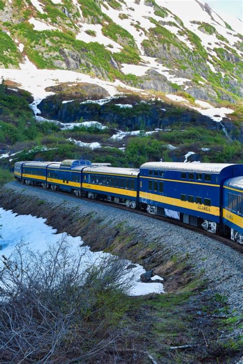 5 Epic Train Rides in Alaska to Take On Your Trip