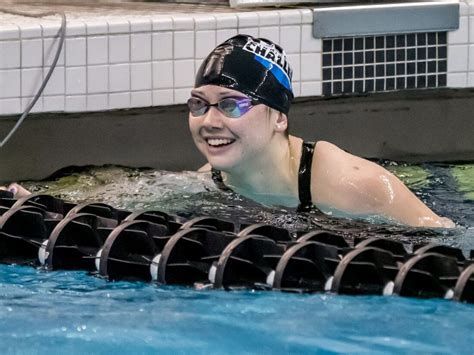 Siobhan Haughey Signs With Arena - Swimming World