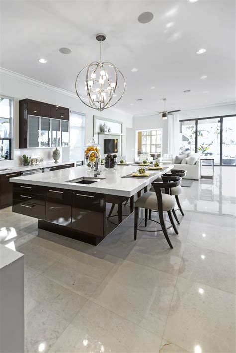 White Modern Kitchen, Trendy Kitchen, Modern Kitchen Design, Interior Design Kitchen, New ...