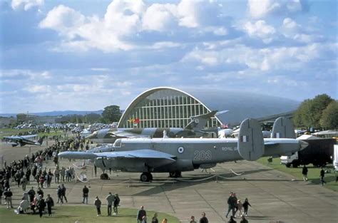 American Air Museum, Duxford Building, England - e-architect