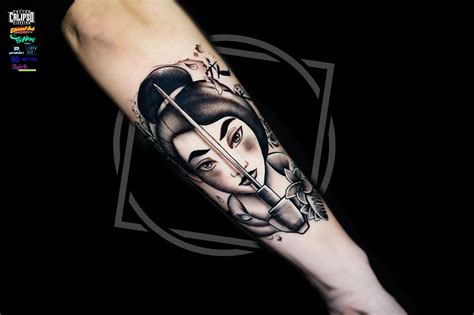 Mulan Tattoo | Tatuajes delicados femeninos, Tatuajes delicados, Tatuaje sol y luna