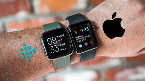 Apple Watch Series 5 VS Fitbit Versa 2