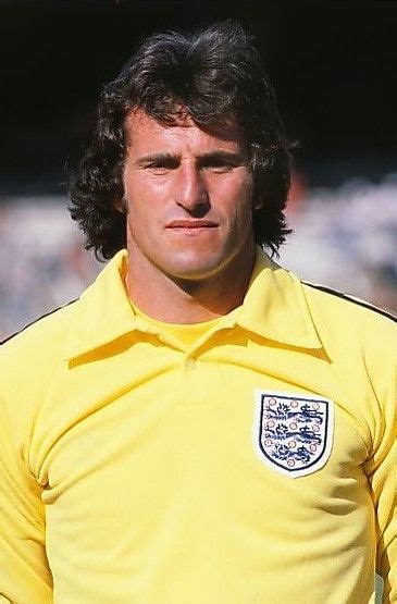 Ray Clemence England 1980 🏴󠁧󠁢󠁥󠁮󠁧󠁿 | England football team, England ...