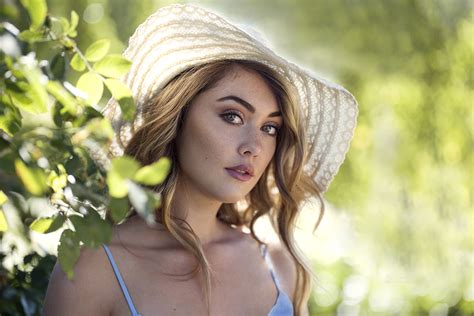 Natural light portraits - Portrait Photography on Fstoppers