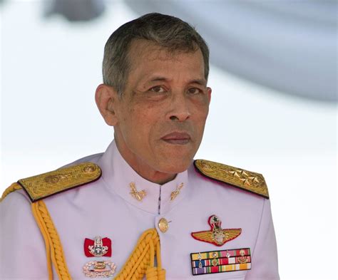 New King of Thailand Gets Greater Control Over Vast Royal Fortune ...