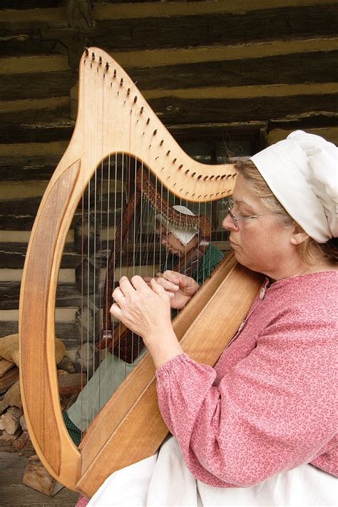 The Irish Harp - History And Meaning - Ireland Travel Guides