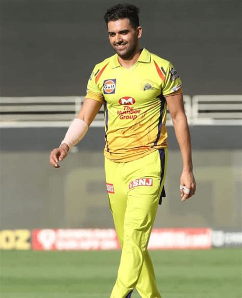 Deepak Chahar Biography (Cricketer) age, IPL career and debut, gf, net ...