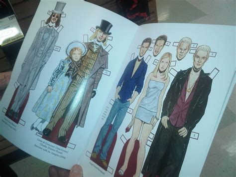 Mandy's Mind: Vampire Paper Dolls Book