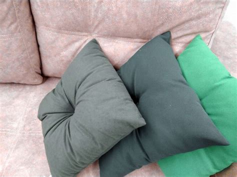 Free picture: bed, cushion, furniture, green, pillow, sofa, interior